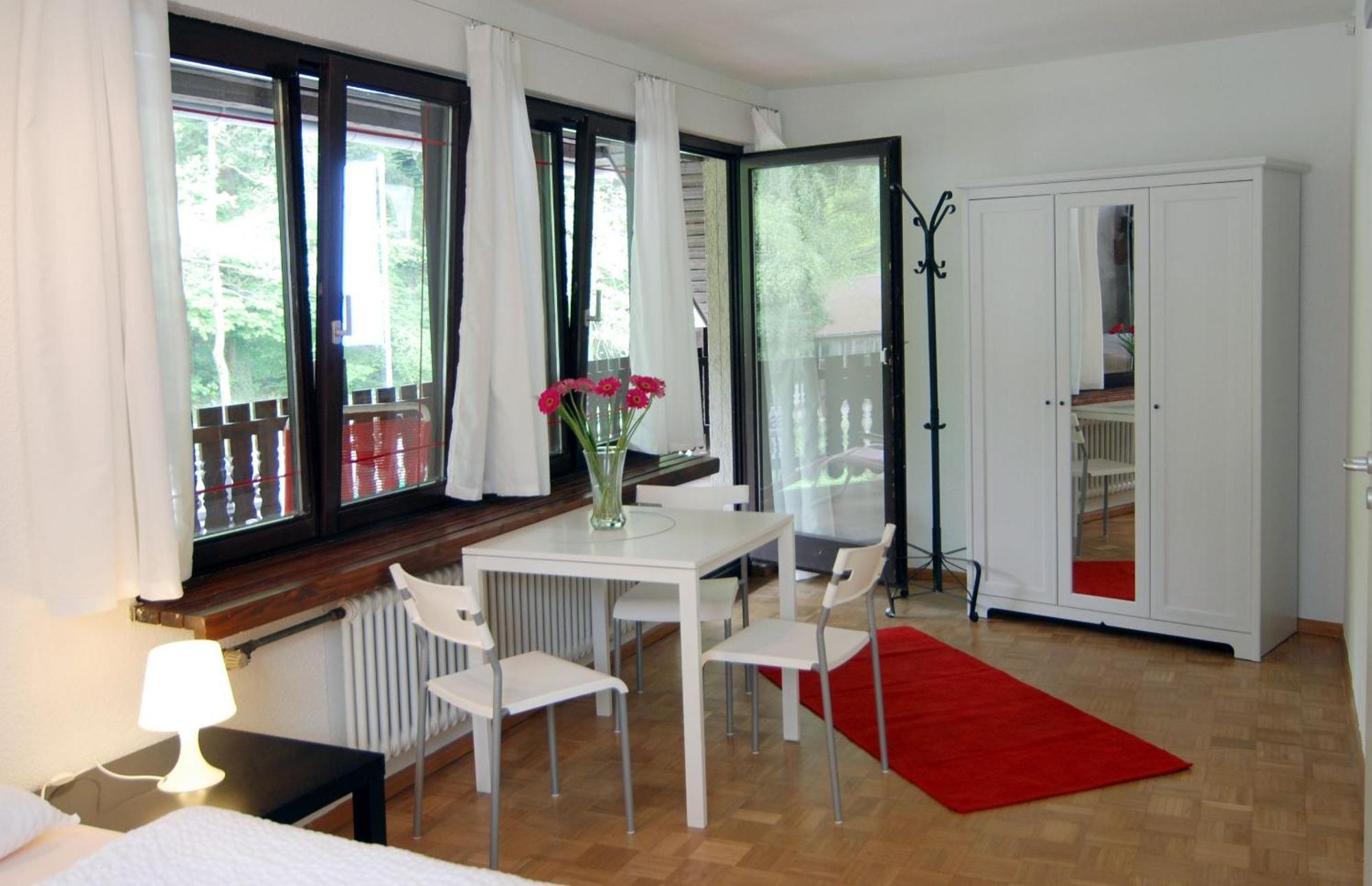 Hostel Waldblick 弗赖堡 外观 照片